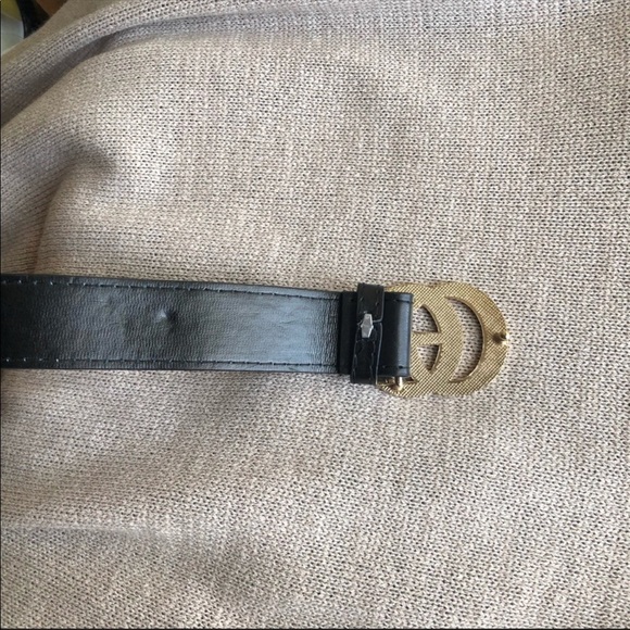 BLAC AND GOLD GUCCI BELT - Picture 1 of 3